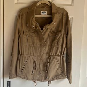 Size XL Old Navy lightweight jacket in a gorgeous tan color in PERFECT condition